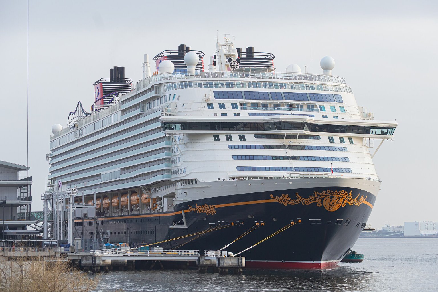 Disney Adventure, Disney Cruise Line's biggest cruise ship